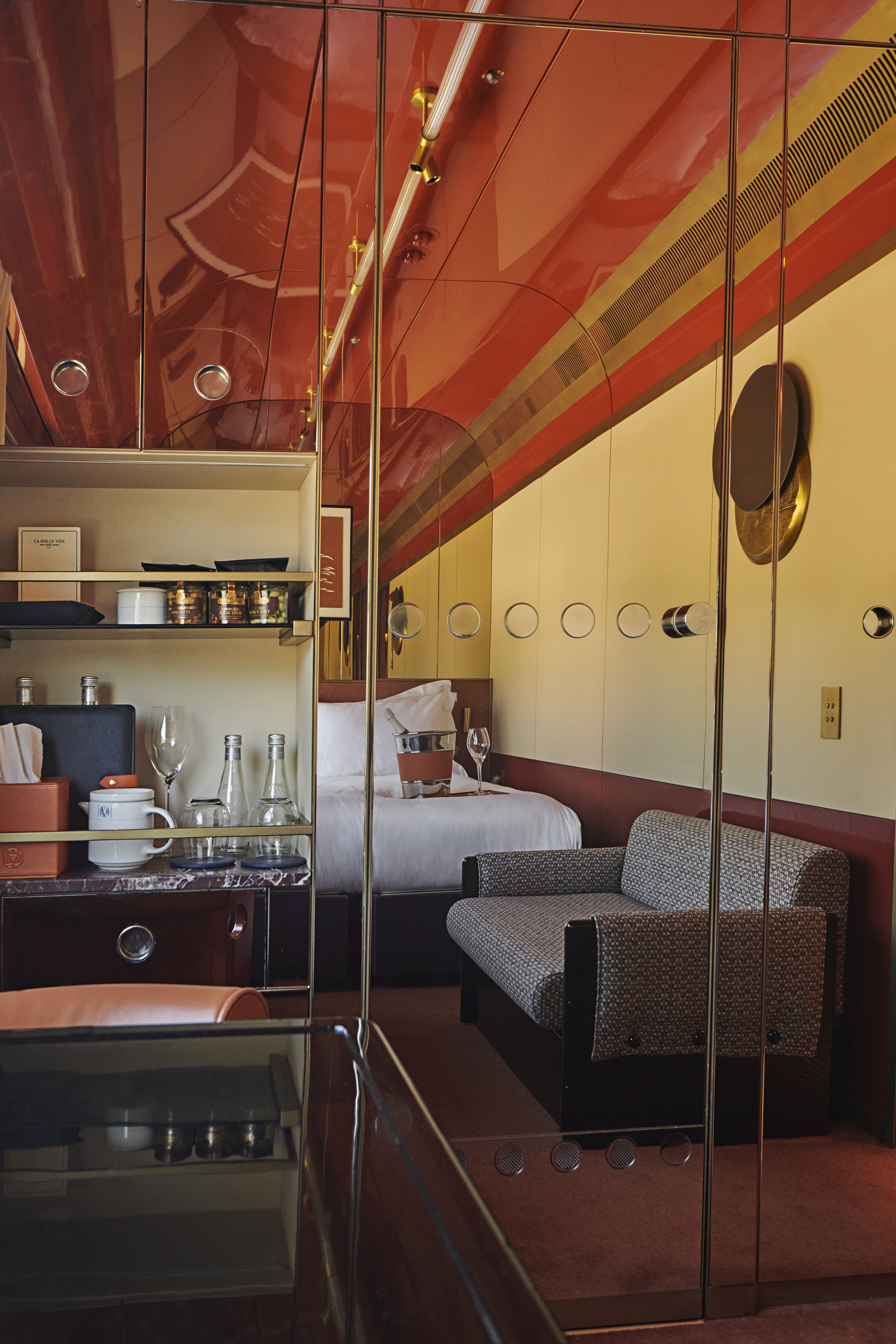 A suite on La Dolce Vita